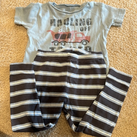 18 month boy pajama sets - Picture 2 of 4
